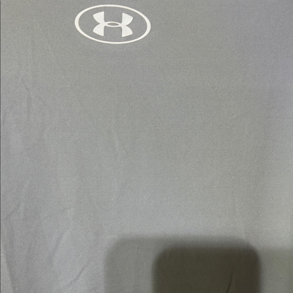 Under Armour Men's Light Gray Short Sleeve Tee - Picture 4 of 4